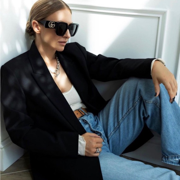 GUCCI Grey Geometric Ladies Sunglasses
GG0956S 003 54 - Picture 6 of 14